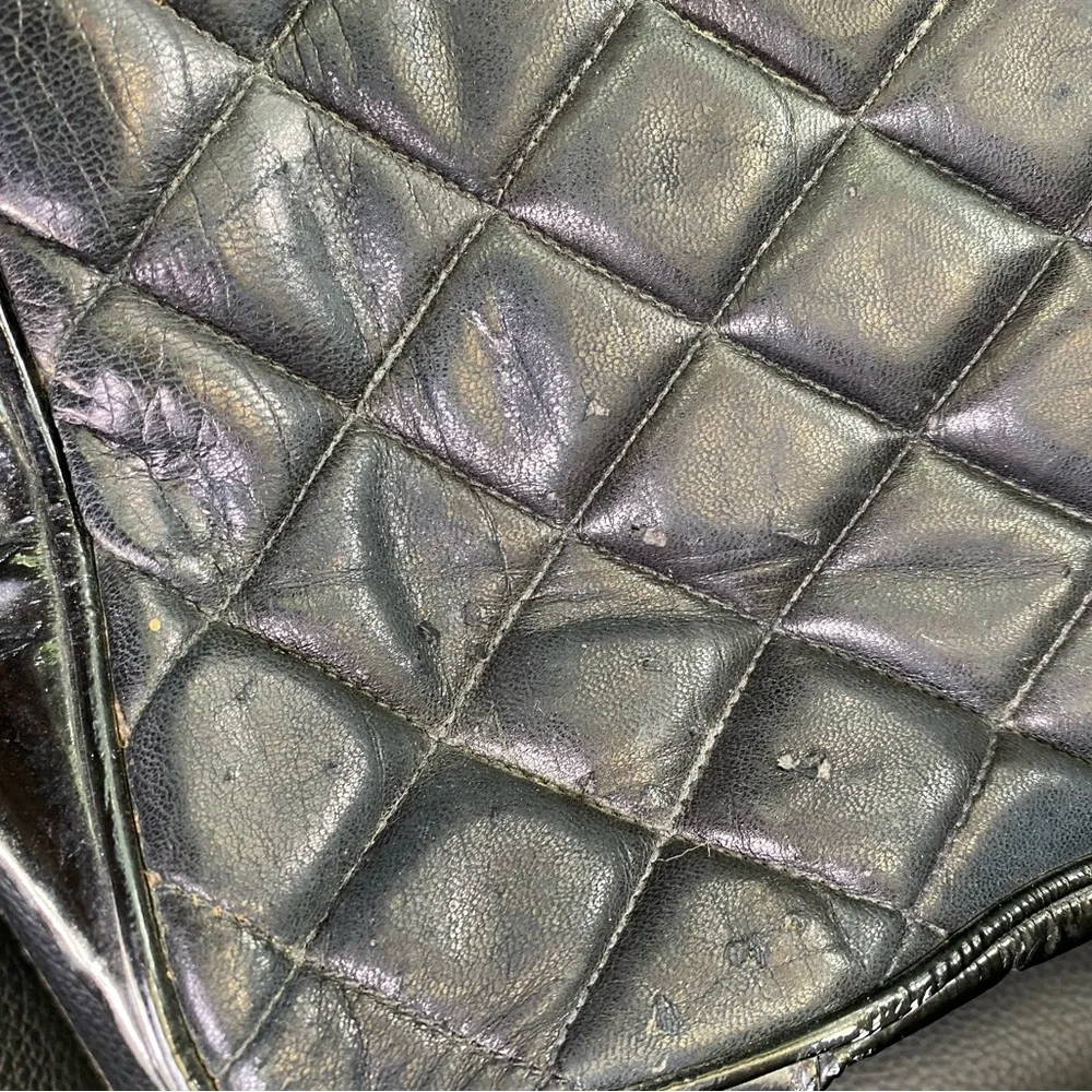 Vintage Chanel bag! - Picture 13 of 16